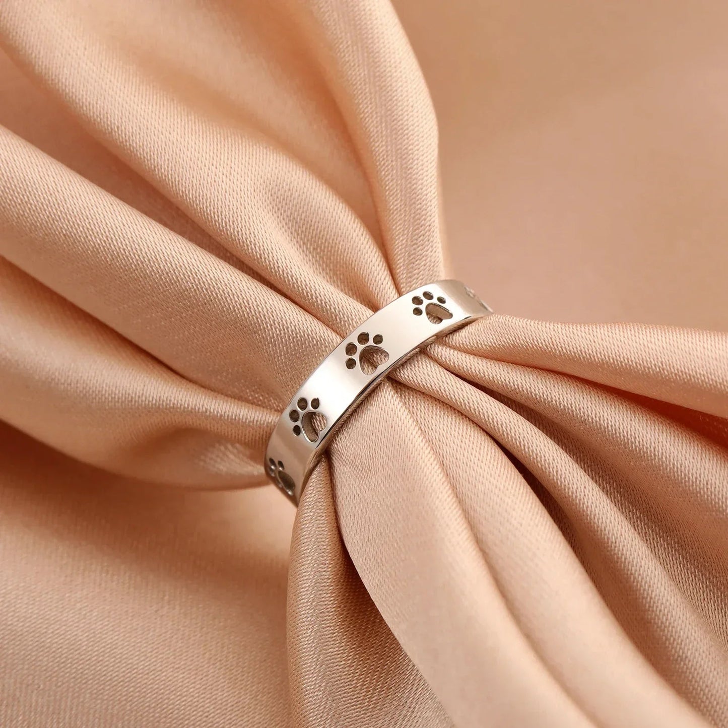 Bague Ajustable en Argent et or avec Motif de Patte – Miraie