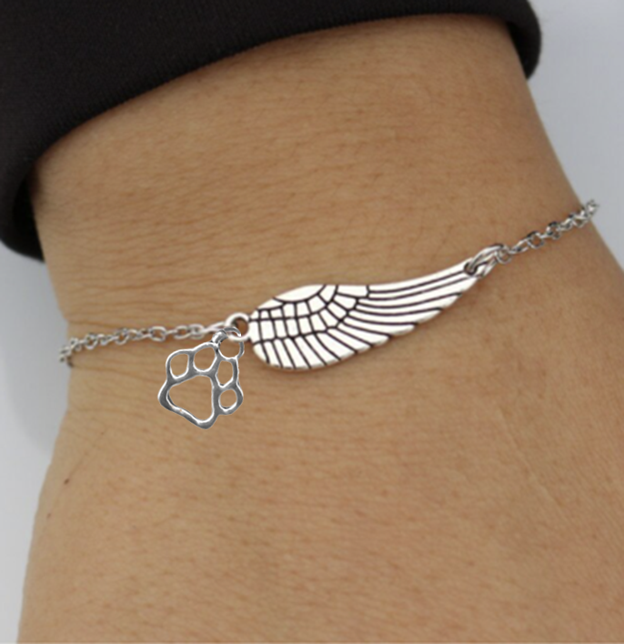 Bracelet Commémoratif en Argent avec Aile d'Ange et Empreinte de Patte – Marike
