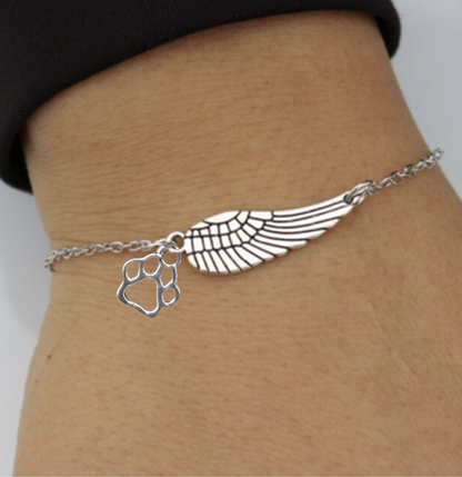 Bracelet Commémoratif en Argent avec Aile d'Ange et Empreinte de Patte – Marike