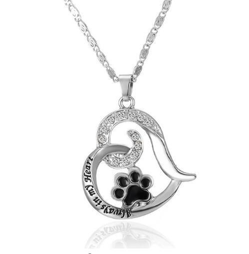 Collier à mémoire en cœur élégant en argent - Almaie