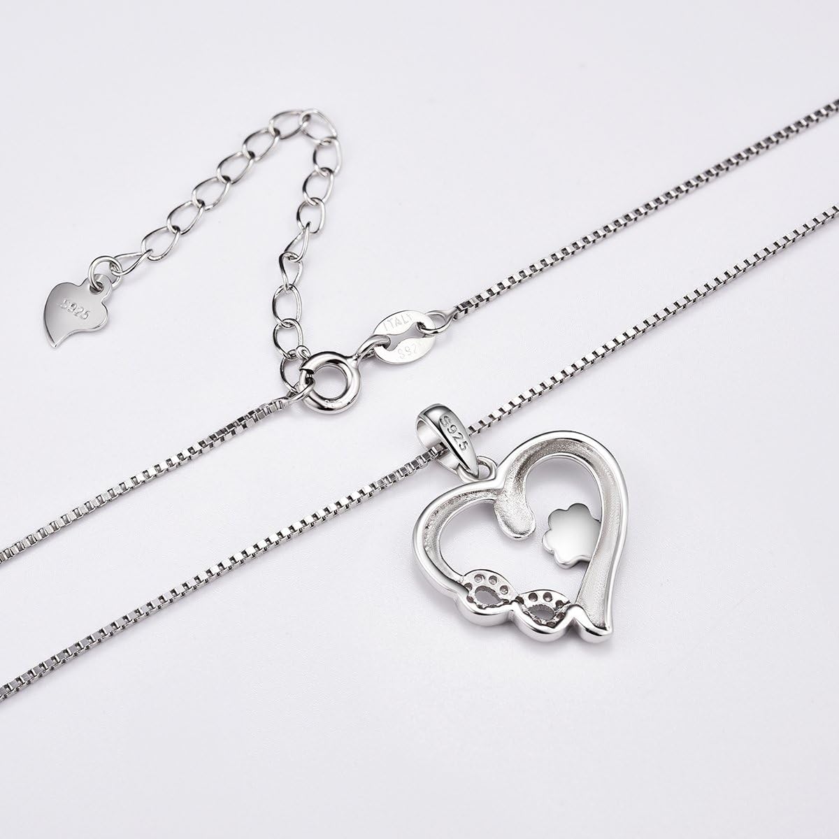 Sorea - Collier en cœur surmonté d'un symbole infini